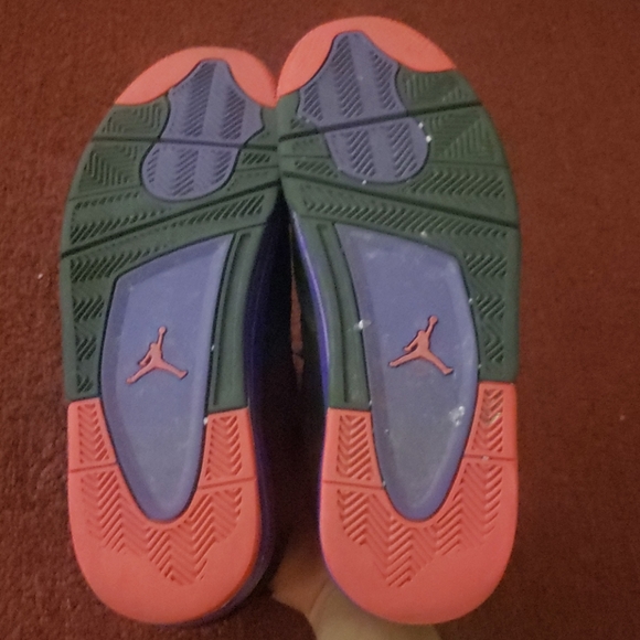 Bought 4 months ago worn 3 times. - Picture 2 of 4